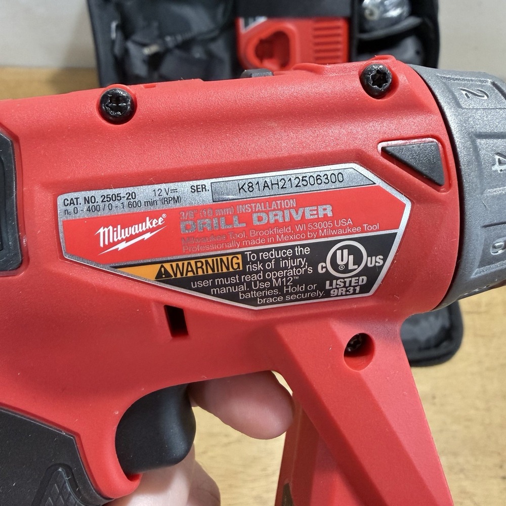 Milwaukee M12 FUEL 12V Brushless 4-in-1 Installation Drill Driver Kit 2505-22 - Picture 10 of 13